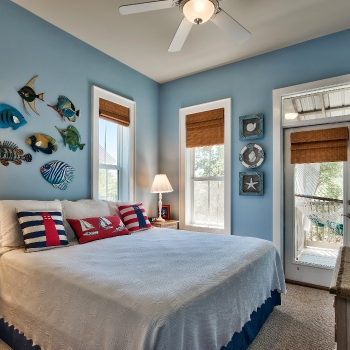 Second bedroom with king-size bed, HDTV and covered porch